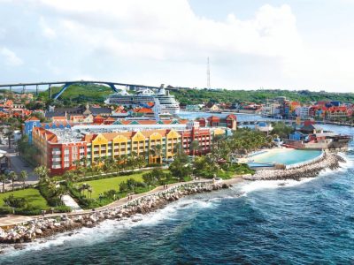 Renaissance-Wind-Creek-Curacao-Resort-4-SUP